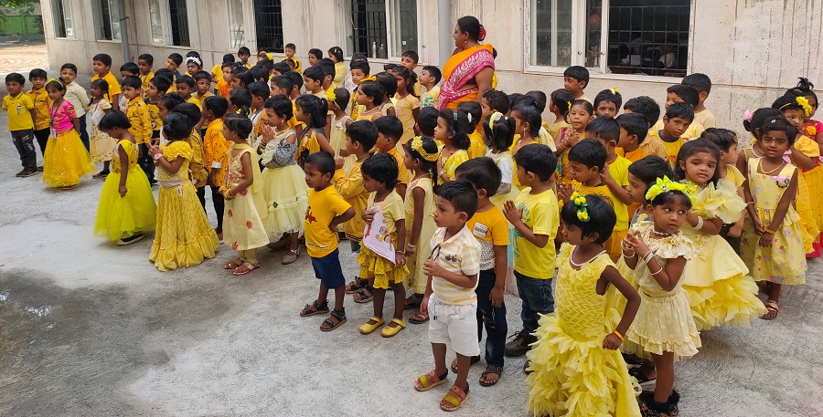 Yellow Day — Kindergarten